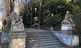 Le statue vandalizzate in un magazzino. Ipotesi bando per rilanciare Villa Genero
