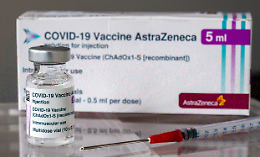 Vaccino AstraZeneca, la procura di Biella indaga sulla morte del prof. I Nas sequestrano il lotto bloccato in Piemonte