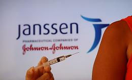 Piemonte, la decisione della Regione: stop ai vaccini Johnson&Johnson agli under 60