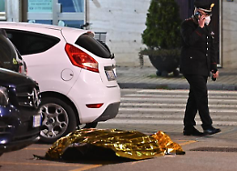Spara e uccide due rapinatori: condannato a 17 anni