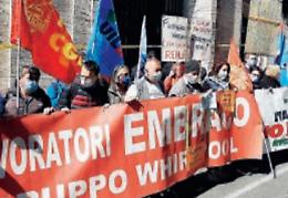 Primo maggio senza festa per i 400 lavoratori Embraco