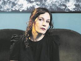 La Luchetti e Pavese: «Così sarà il mio film su “La bella estate”»
