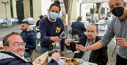 ZONA GIALLA. Una riapertura a metà. Pioggia e pochi dehors: «E c’è chi resta chiuso»