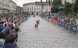 Al via la festa del Giro d'Italia
La corsa rosa parte dall'Abruzzo