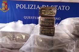 Brandizzo, arrestati due insospettabili: sequestrati 300 chili di droga [FOTO e VIDEO]