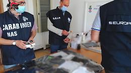 Torino, scoperto traffico internazionale di profumi contraffatti: 15 denunce [VIDEO]