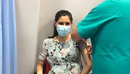 Covid, l'appello di Appendino alle donne incinte: "Vaccinatevi, in dolce attesa non esistono controindicazioni"