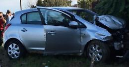 Schianto mortale al volante, tre le auto coinvolte: 60enne perde la vita