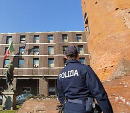 Torino, pretendono 2mila euro di risarcimento dal titolare di un B&B: due olandesi nei guai