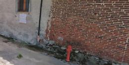 I vandali aprono l’idrante: il paese resta senza acqua