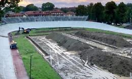 Ecco le ruspe al Motovelodromo: «Pronti a riaprirlo tra due mesi»