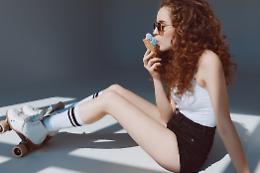 Top, pantaloncini e...pattini ai piedi: come è buono il gelato!!