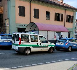 Aurora, controlli in un ristorante etnico: sequestrati 17 chili di alimenti mal conservati