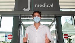 Juve, Khaby Lame 'annuncia' Locatelli: ufficiale l'acquisto del campione d'Europa [VIDEO]