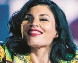 Giusy, regina dei tormentoni: «La gente vuole scatenarsi»