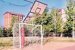 Vandali scatenati, comune al contrattacco