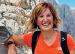 Ammazzata e lasciata seminuda in montagna: «Una questione di soldi»