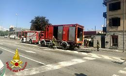 Torino, perdita di gas in lungo Stura Lazio: evacuato uno stabile [FOTO]