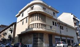 Demolizione per l’ex cinema: al suo posto un condominio
