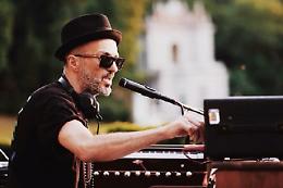 Dai Coma_Cose a Samuel: ecco Ritmika