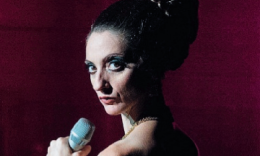TEATRO ASTRA. «Tra Callas e Mina, io sono Cleopatràs»