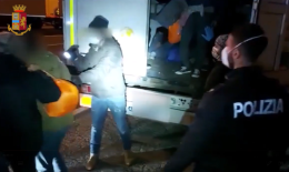 Favoreggiamento dell'immigrazione clandestina: passeur iracheno arrestato in alta Val Susa [VIDEO]
