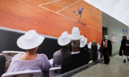 Il tennis secondo Martin Parr: «Tanto glamour e champagne»