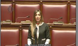 "Mentre discutiamo sul green pass, la maggioranza precarizza il lavoro e ci appioppa le scorie nucleari"