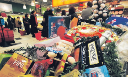 Natale, in Piemonte spesa da 800 milioni: torna il negozio di vicinato