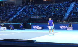 Djokovic sfida Zverev, Medvedev con Ruud: in palio la finalissima