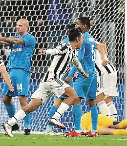 La Juve bella di notte cala il poker allo Zenit. E Dybala supera Platini