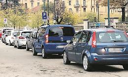 Assalto al parking Bacigalupo: «L’unico aperto nel quartiere»