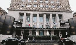 Smoking e champagne: Torino sfoggia il lusso per i signori del tennis