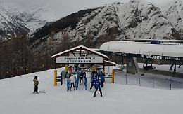 Dopo un anno e mezzo riaprono gli impianti sciistici a Bardonecchia e sulla Vialattea [VIDEO]