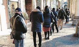 Fino a un anno di attesa per una visita medica: «All’Asl non c’è posto»