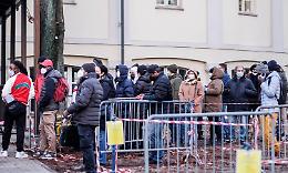 Anagrafe, caos infinito: ora ci vanno sette mesi per una carta d’identità