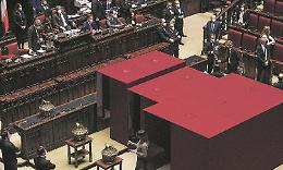 Quirinale, fumata nera: il primo giorno di voto regna la scheda bianca