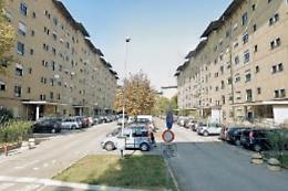 Monta la stufa in casa da solo e rischia di soffocare i vicini