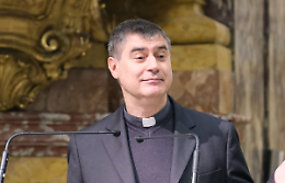 Il cardinale Repole al Rifugio Massi di Oulx: "Prima della nazionalità, ci sono degli occhi"