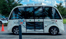 Dall’auto a guida autonoma alla città connessa: a Torino si testano i veicoli del futuro (con il 5G)