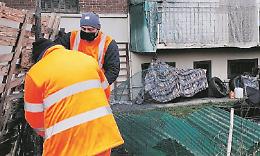 Auto rubate, rifiuti e abusivi: maxi controlli nelle case Atc
