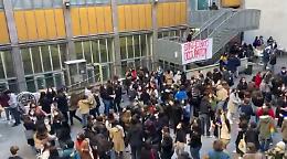Torino, gli studenti occupano anche il D'Azeglio e il Cottini [VIDEO]