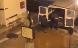 Colpo in banca, Banda Bassotti in azione
