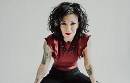 Ella Marciello: «Torino ha perso idee. La rivoluzione artistica parte dalla gentilezza»