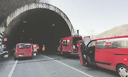 Incidente al tunnel del Frejus: disagi e code interminabili