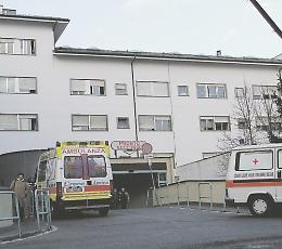 Pesta il nonno per i suoi soldi: «Ho avuto paura di morire»