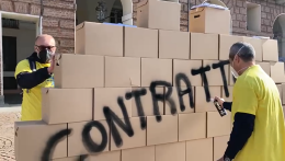 Il flash mob di infermieri e professionisti della sanità piemontesi in piazza Castello [VIDEO]
