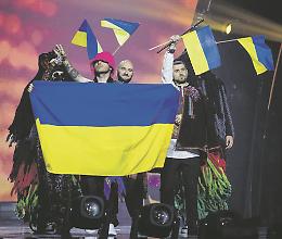 La vittoria dell’Ucraina, l’urlo rock dei Maneskin, “Brividi” giù dal podio
