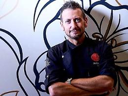 Lo chef stellato Christian Milone in coma farmacologico al Cto