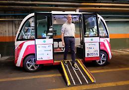Ecco i nuovi minibus senza il conducente: si prenotano su app [FOTO e VIDEO]